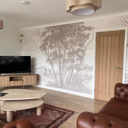 House Sleeps 8 With Sauna, Ev, Parking * 보우네스온윈더미어
