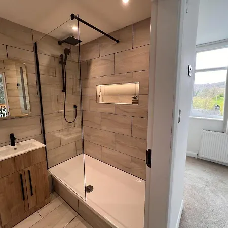 House Sleeps 8 With Sauna, Ev, Parking * 보우네스온윈더미어