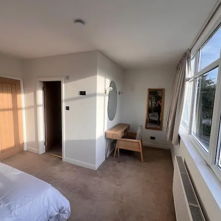 아파트 House Sleeps 8 With Sauna, Ev, Parking